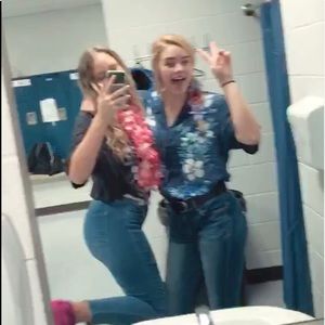 Meet your Posher, Abby